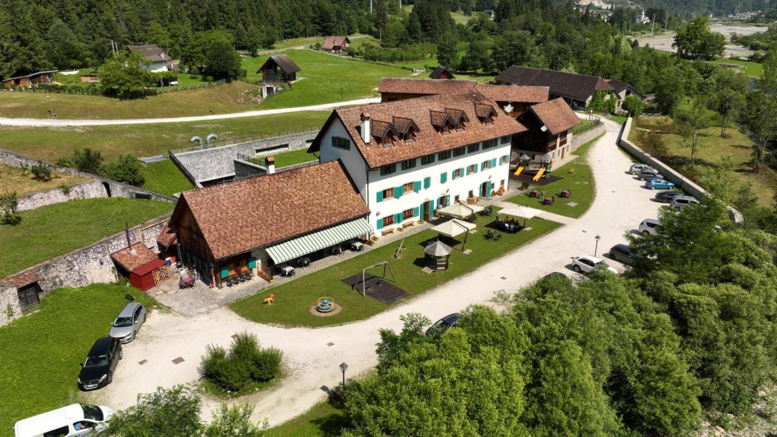 Hotel Aplis Ovaro Esterno foto