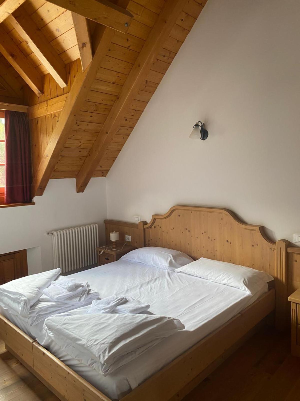 Hotel Aplis Ovaro Esterno foto