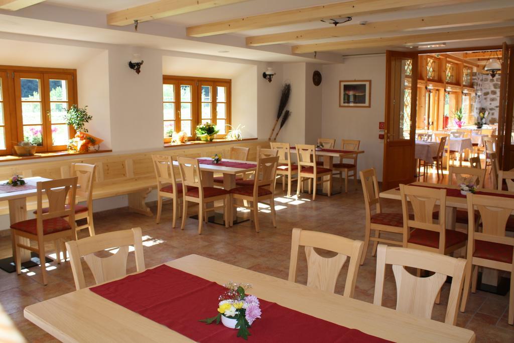 Hotel Aplis Ovaro Esterno foto